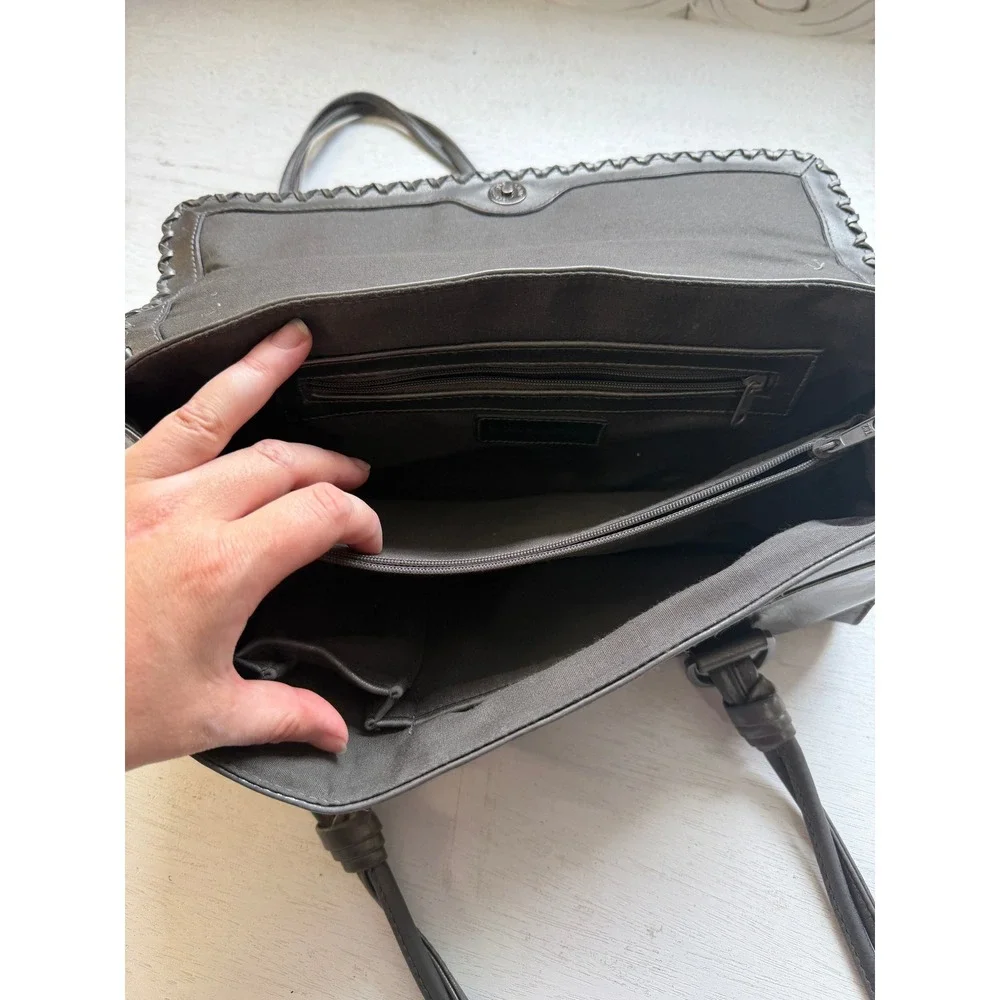 Worthington Metallic Pewter Leather‎ Shoulder Bag Whipstitch Flap Handbag Grey